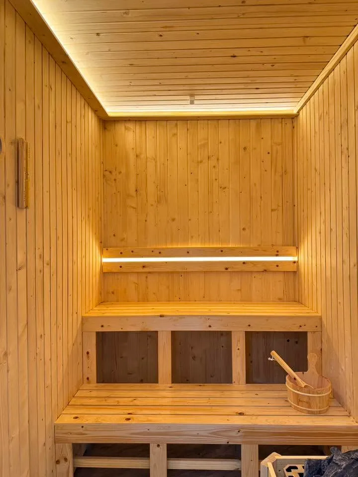 Gallery 12